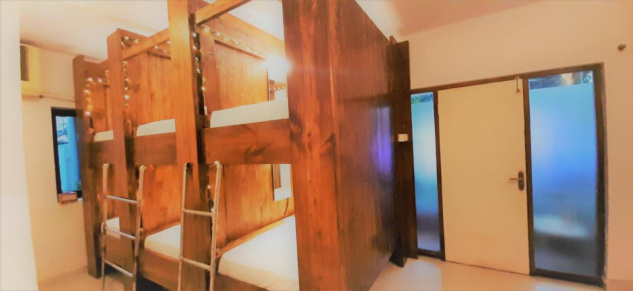 ホテル Wtf My House バガ エクステリア 写真